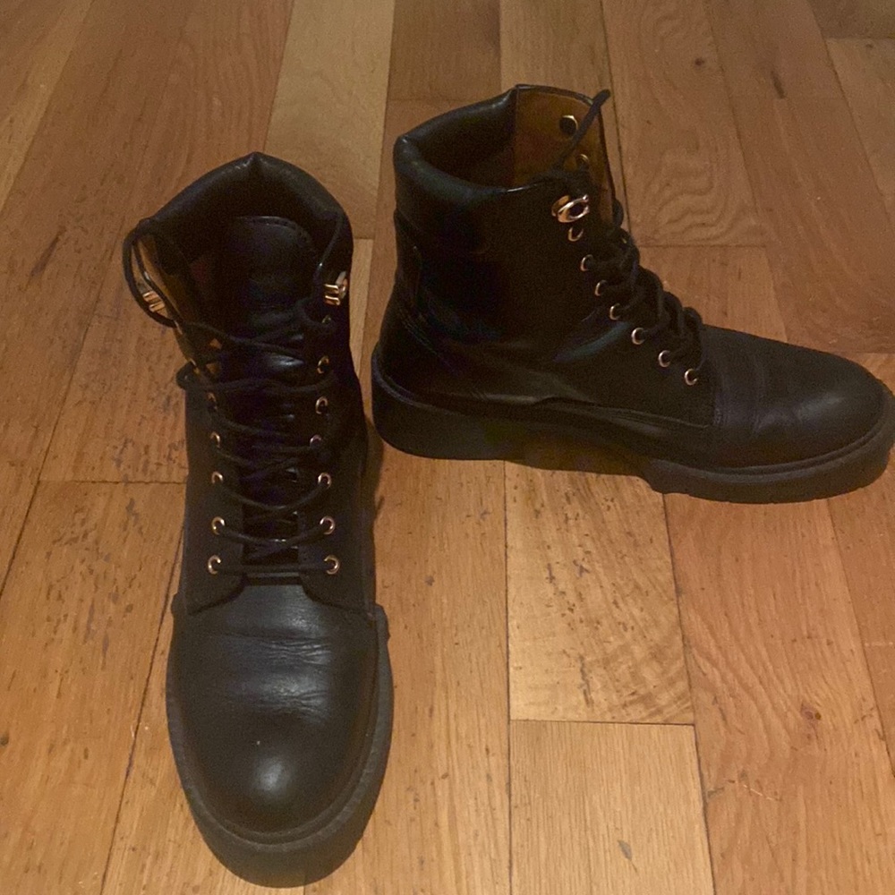 Coach Lorimer Combat shoes